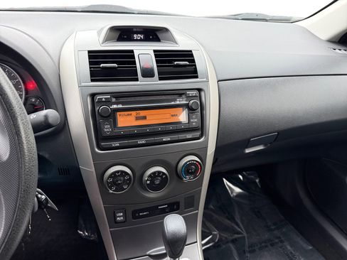 Used 2012 Toyota Corolla S image 12