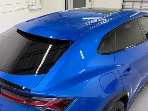 Used 2021 Lamborghini Urus AWD/4WD image 11