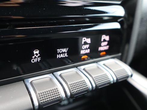Used 2023 RAM 1500 Big Horn AWD/4WD image 25