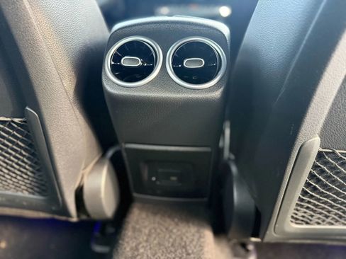 Used 2021 Mercedes-Benz CLA 250 4MATIC image 20