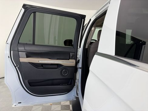 Certified 2024 Ford Expedition Max Limited AWD/4WD image 12