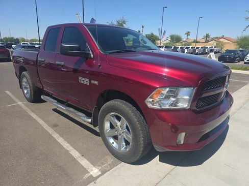 Used 2017 RAM 1500 Express AWD/4WD image 4