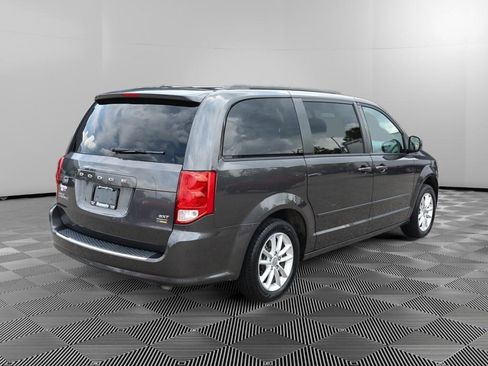 Used 2016 Dodge Grand Caravan SXT FWD image 8