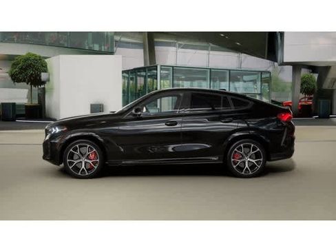 New 2026 BMW X6 xDrive40i w/ Executive Package image 4