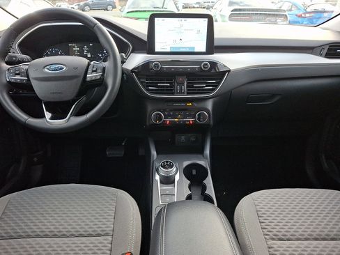 Certified 2022 Ford Escape SE w/ SE Sport Appearance Package image 15