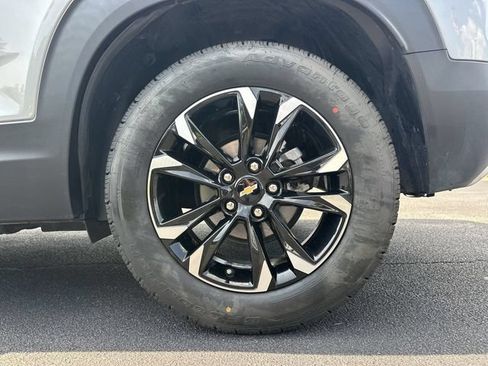 Used 2023 Chevrolet TrailBlazer LT w/ Convenience Package FWD image 30