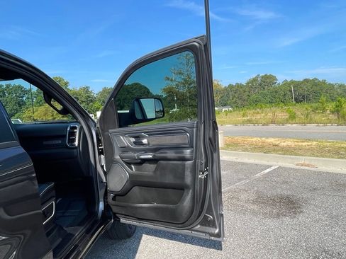 Used 2024 RAM 1500 Laramie AWD/4WD image 54