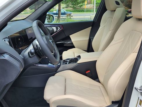 New 2026 BMW X3 xDrive30i w/ Convenience Package AWD/4WD image 9