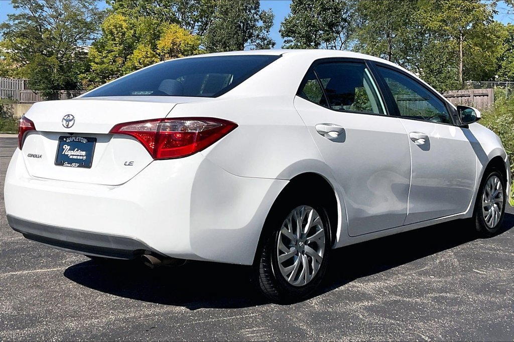 Used 2018 Toyota Corolla LE FWD image 13