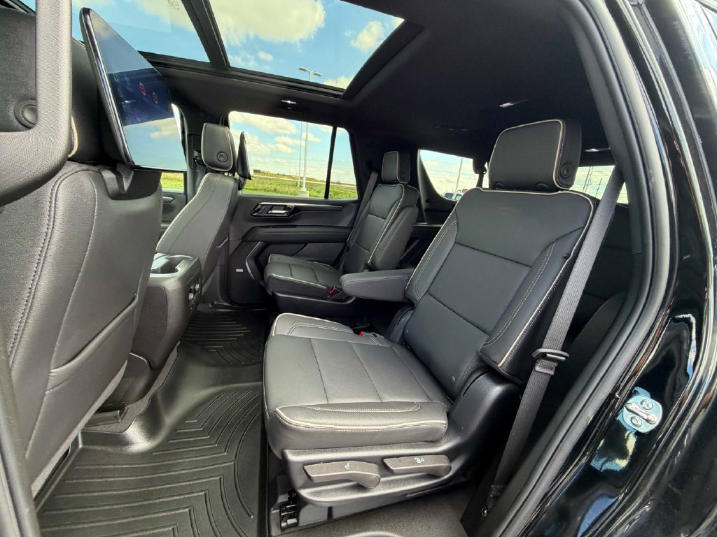 Used 2025 Chevrolet Tahoe Premier AWD/4WD image 20