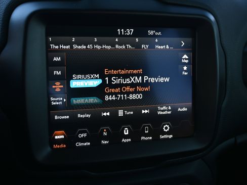 Used 2023 Jeep Renegade Latitude image 35