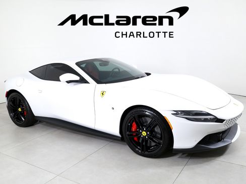 Used 2022 Ferrari Roma RWD image 2