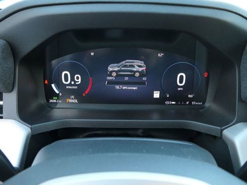 Used 2025 Ford Explorer Active w/ Active Comfort Package image 17