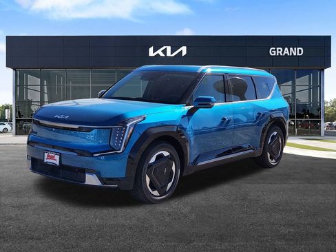 New 2026 Kia EV9 Land image 4