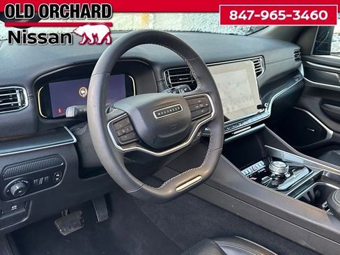 Used 2022 Jeep Wagoneer Series I w/ Premium Group I image 18