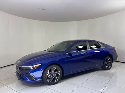 New 2025 Hyundai Elantra SEL w/ Cargo Package