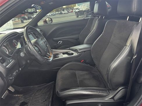 Certified 2022 Dodge Challenger R/T w/ Plus Package image 18