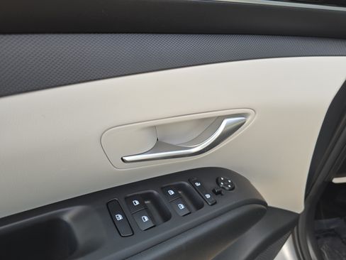 Used 2024 Hyundai Tucson Blue AWD/4WD image 19