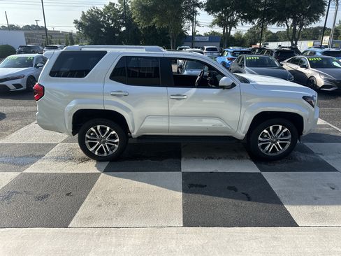 Used 2026 Toyota 4Runner Limited AWD/4WD image 3