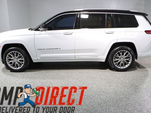 Used 2022 Jeep Grand Cherokee L Summit w/ Advanced Protech Group IV AWD/4WD image 10