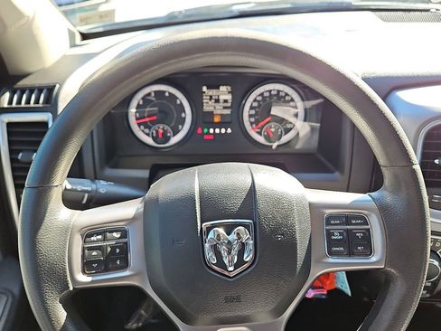 Used 2021 RAM 1500 Classic SLT image 19