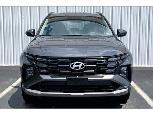 Used 2025 Hyundai Tucson SEL AWD/4WD image 3