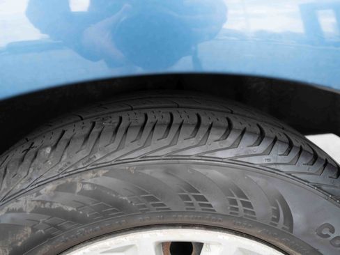 Used 2010 Honda Civic DX-VP image 30