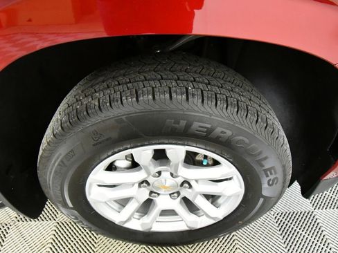Used 2025 Chevrolet Suburban LS w/ Max Trailering Package AWD/4WD image 17