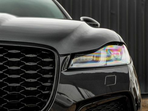 New 2026 Jaguar F-PACE R-Dynamic S image 6