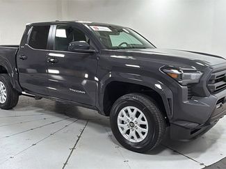 Certified 2025 Toyota Tacoma SR5 video 3