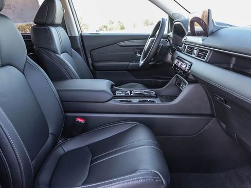 New 2026 Honda Pilot Touring image 9