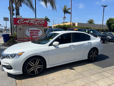 Used 2016 Honda Accord Sport image 5