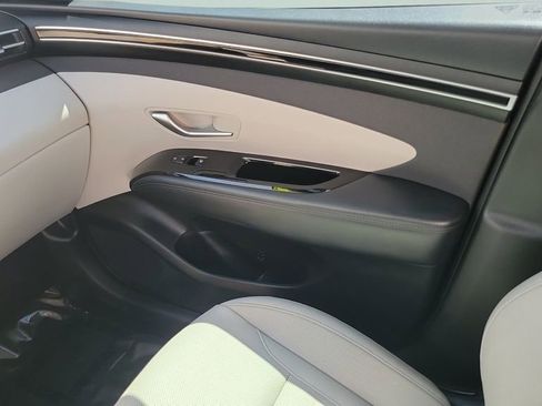 Certified 2023 Hyundai Tucson SEL AWD/4WD image 13