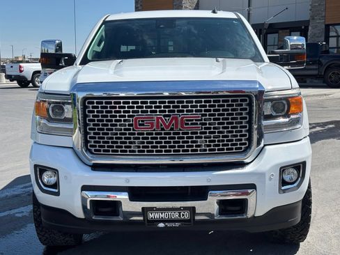 Used 2015 GMC Sierra 2500 Denali w/ Duramax Plus Package AWD/4WD image 2