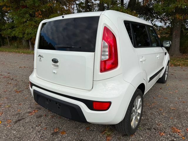 Used 2012 Kia Soul + w/ Audio Pkg FWD image 4