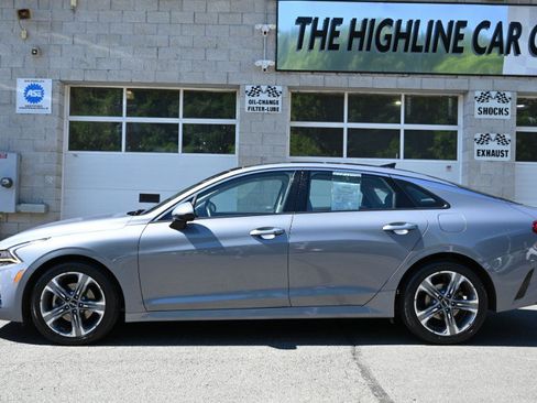 Used 2024 Kia K5 EX w/ EX Premium Package FWD image 4