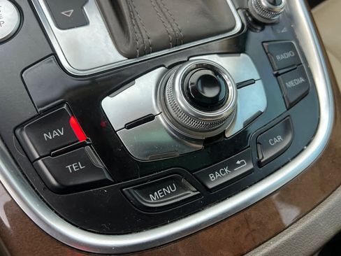 Used 2017 Audi Q5 2.0T Premium Plus w/ Technology Package image 29