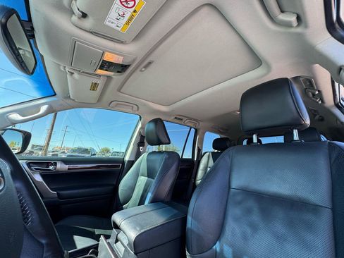 Used 2016 Lexus GX 460 w/ Premium Package image 39