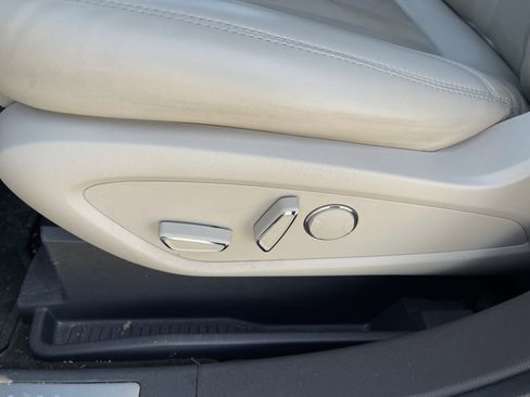 Used 2019 Lincoln Nautilus Select image 37