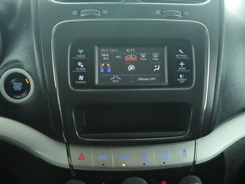 Used 2020 Dodge Journey SE image 8