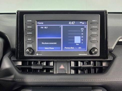 Used 2022 Toyota RAV4 LE image 22