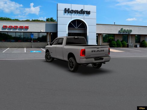 New 2026 RAM 2500 Laramie AWD/4WD image 4