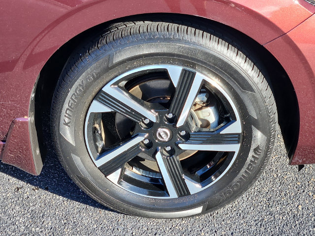 Used 2024 Nissan Sentra SV FWD image 8