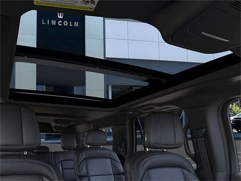 New 2025 Lincoln Navigator L Reserve w/ Jet Appearance Package image 22