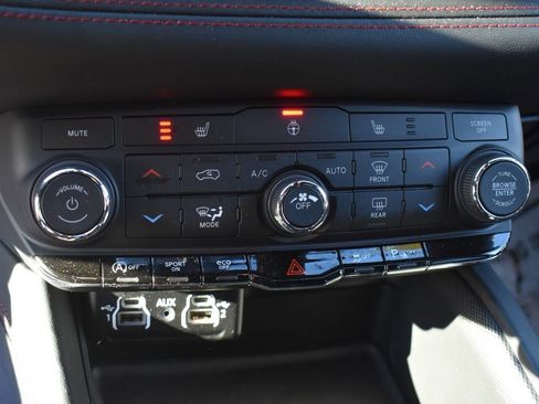 Used 2025 Dodge Durango GT image 32