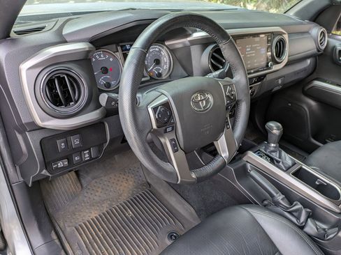 Used 2023 Toyota Tacoma Limited image 8