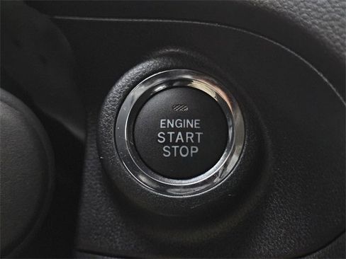 Used 2023 Subaru Forester Premium image 22