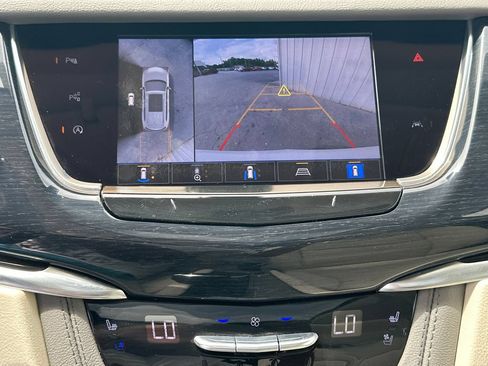 Certified 2024 Cadillac XT6 Premium Luxury w/ Technology Package AWD/4WD image 30