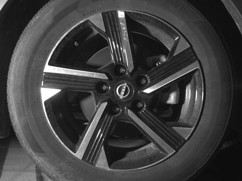 Used 2025 Nissan Sentra SV image 13