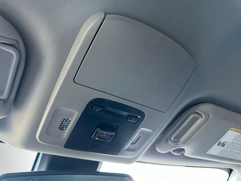 Used 2023 Toyota Camry SE w/ Convenience Package image 23